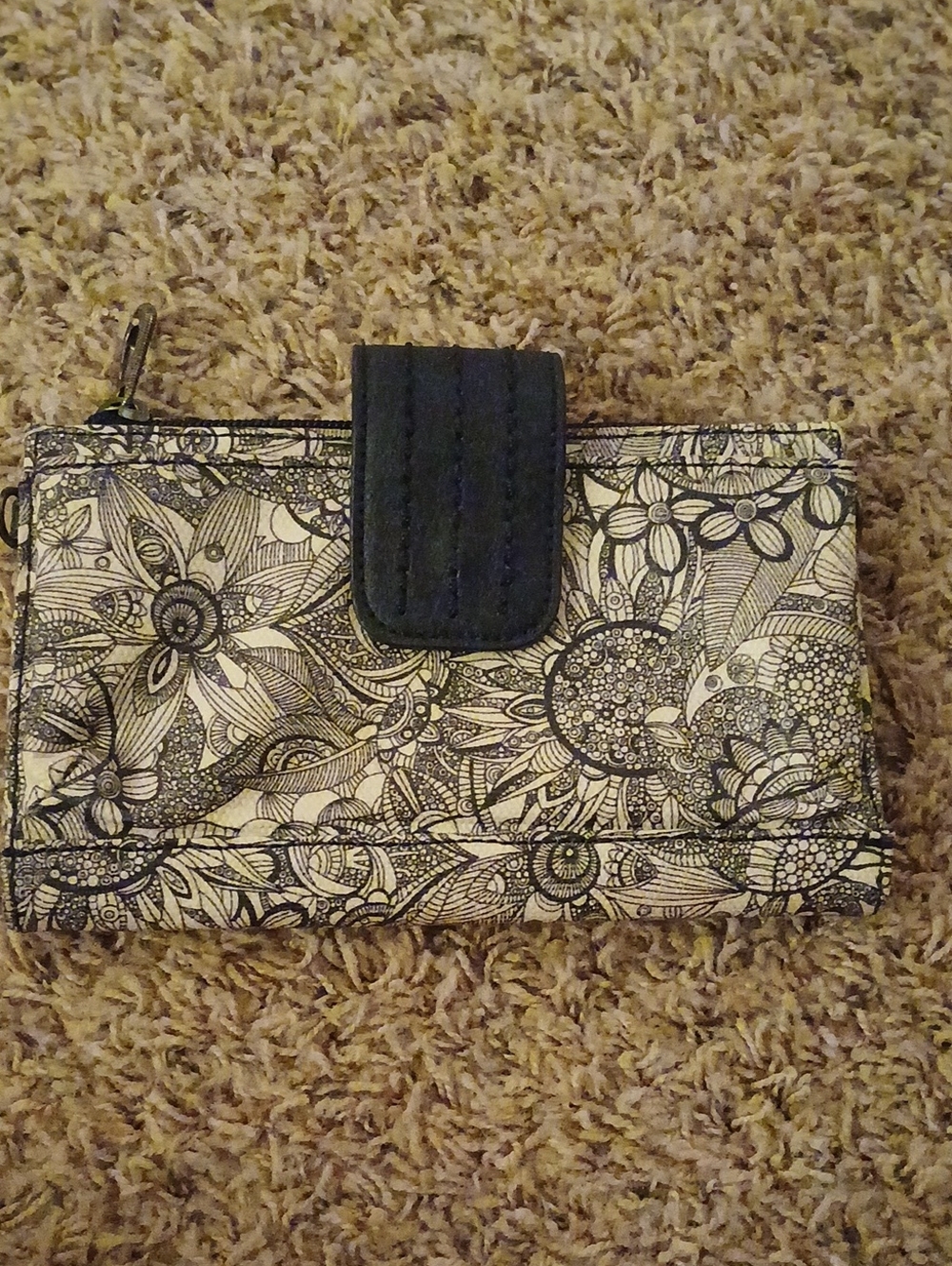 Sakroots Black and Cream Floral Zip Wallet
